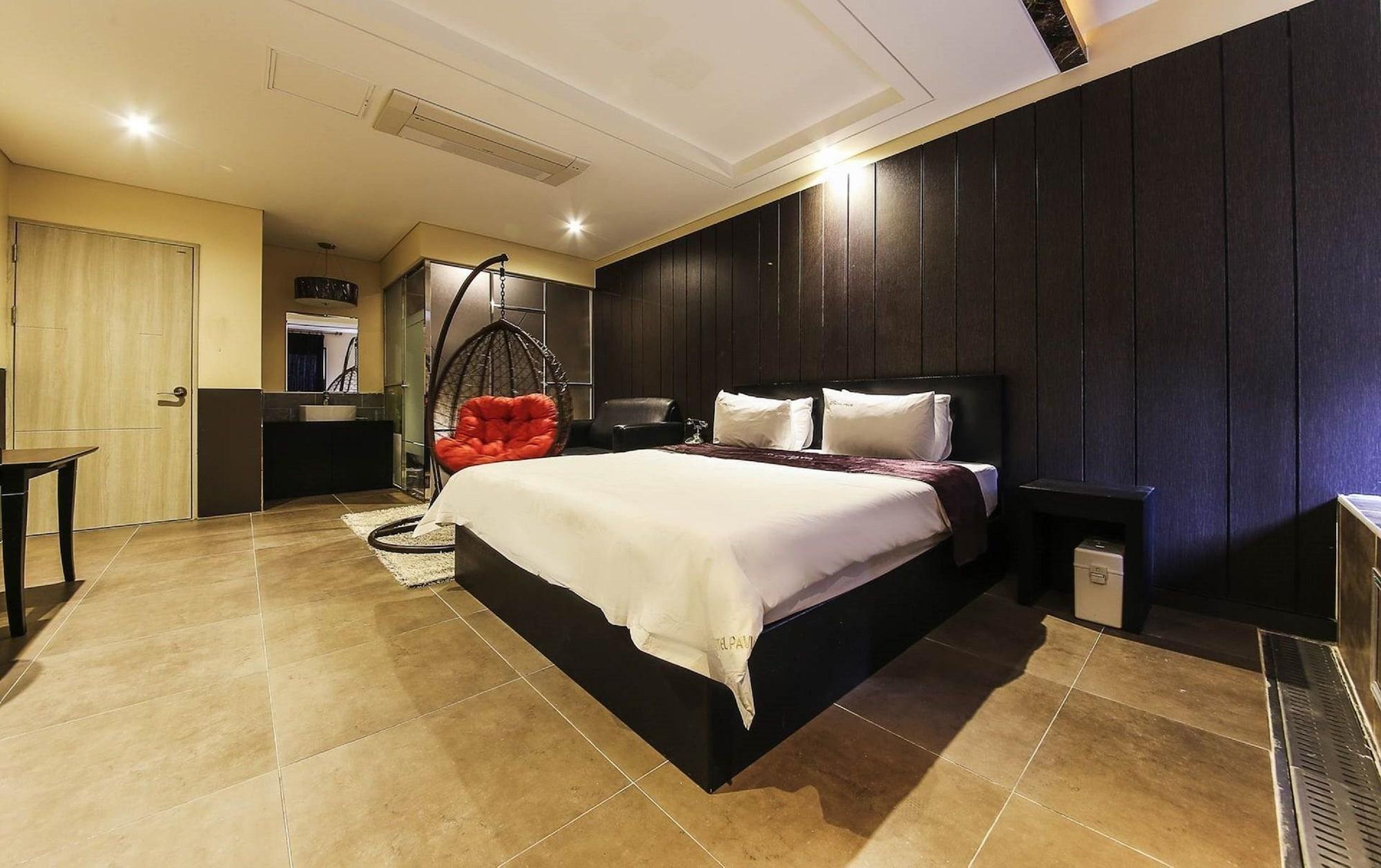 Hotel Pavia Пучхон Екстер'єр фото