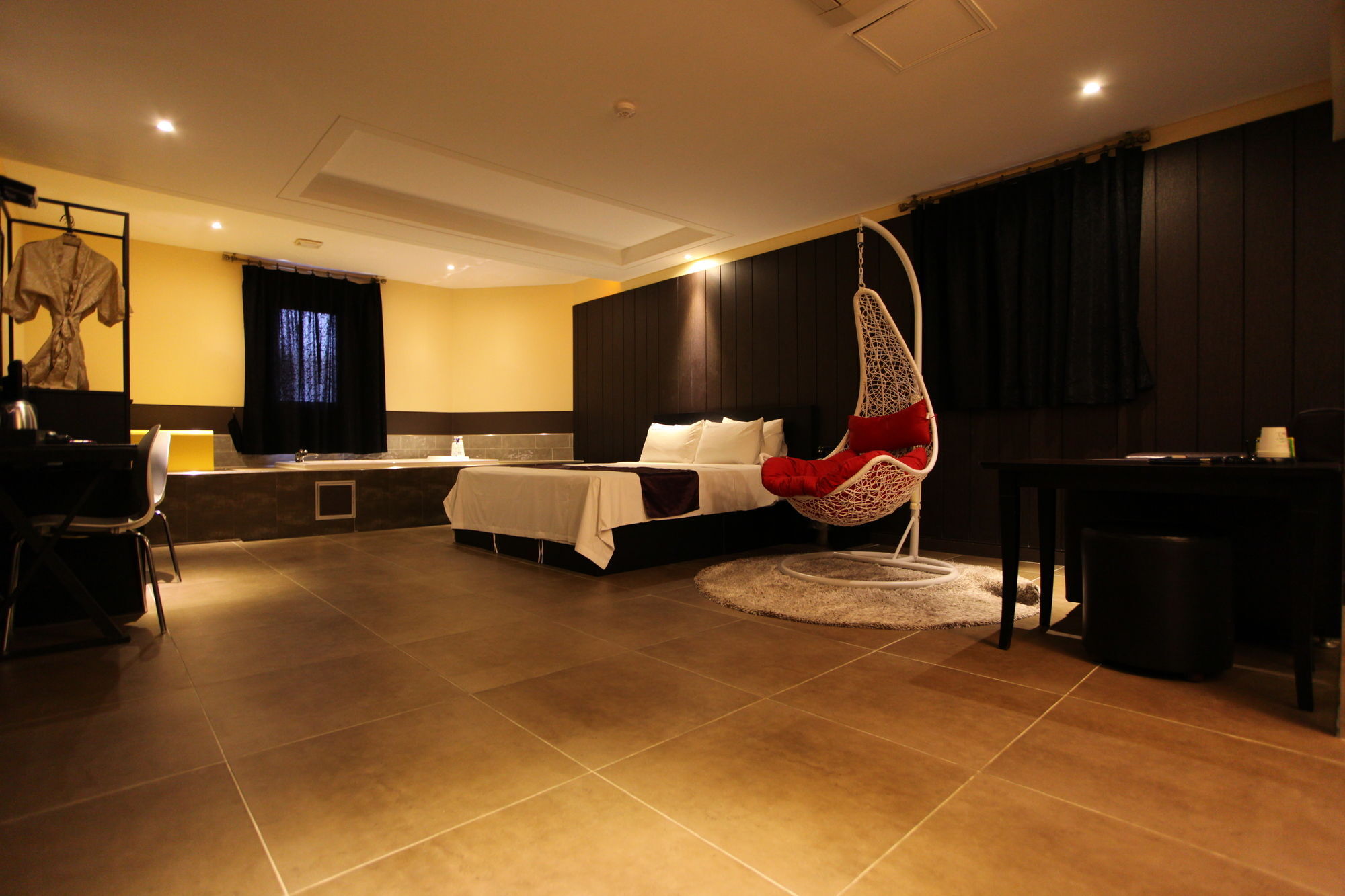 Hotel Pavia Пучхон Екстер'єр фото